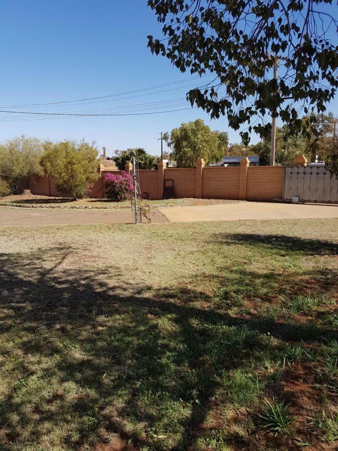Meekatharra Outback Beach House Zewnętrze zdjęcie